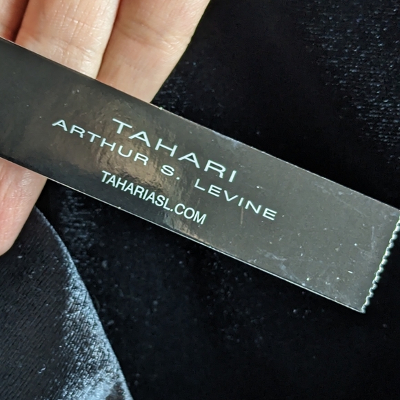 TAHARI, Black Velvet Blazer, single button, Size 8 - Picture 6 of 10